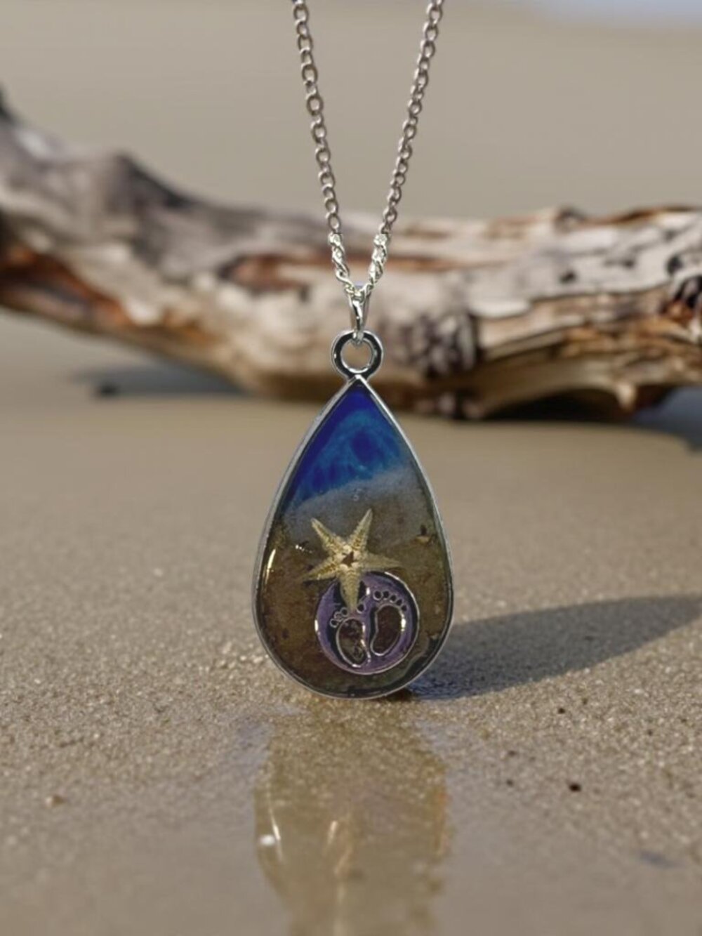 Beach sand Resin necklace